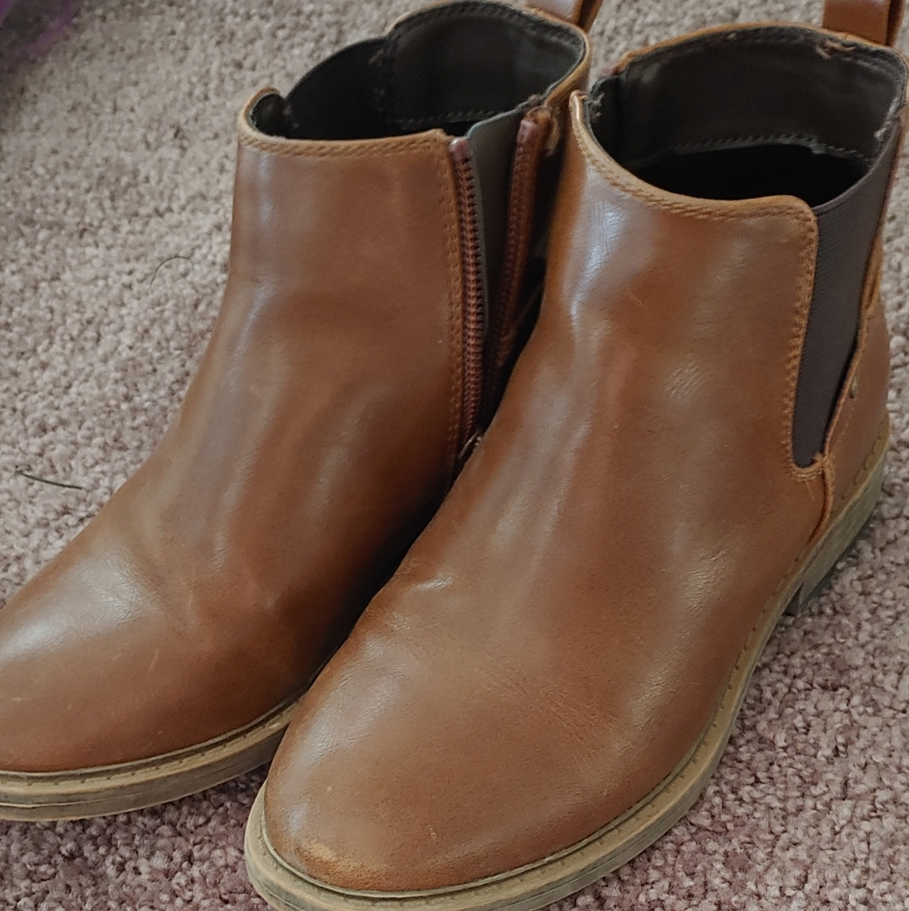 Ankle boots
